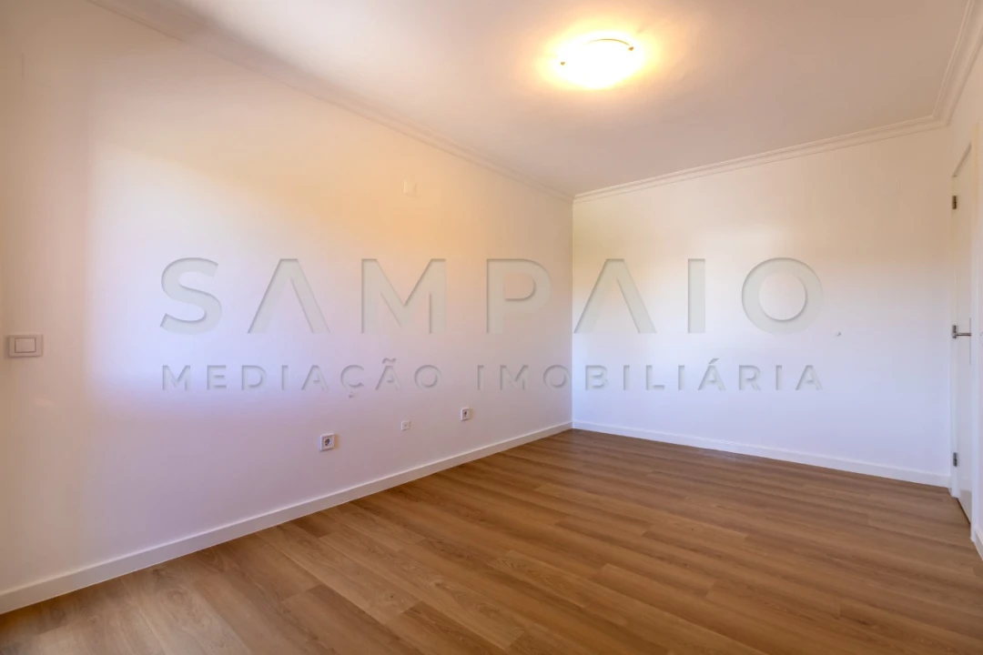 Apartamento T2 para Venda em Rio Tinto Foto 15