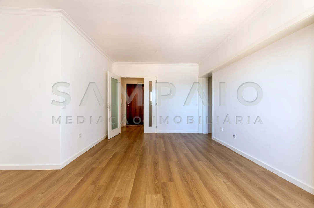 Apartamento T2 para Venda em Rio Tinto Foto 17