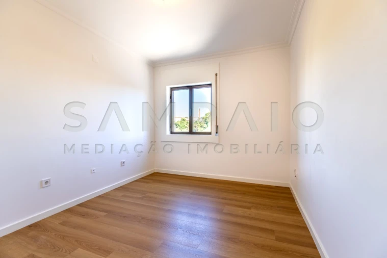 Apartamento T2 para Venda em Rio Tinto Foto 10