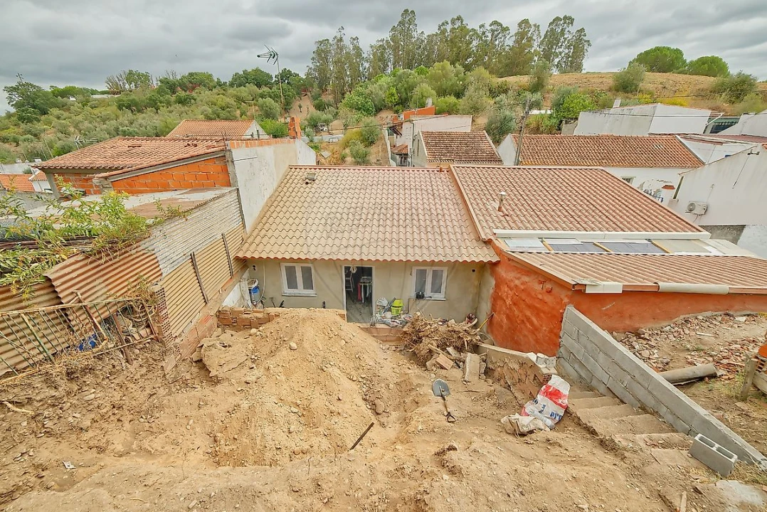 Moradia T2 para Venda em Chamusca e Pinheiro Grande Foto 1