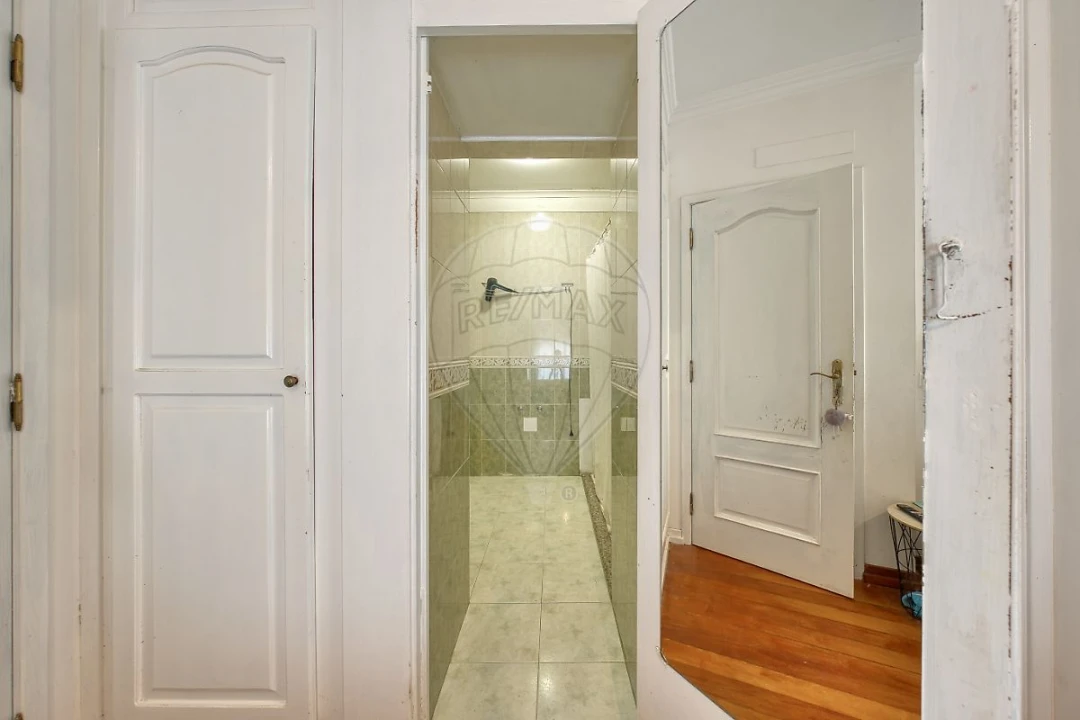 Apartamento T2 para Venda em Almeirim Foto 12