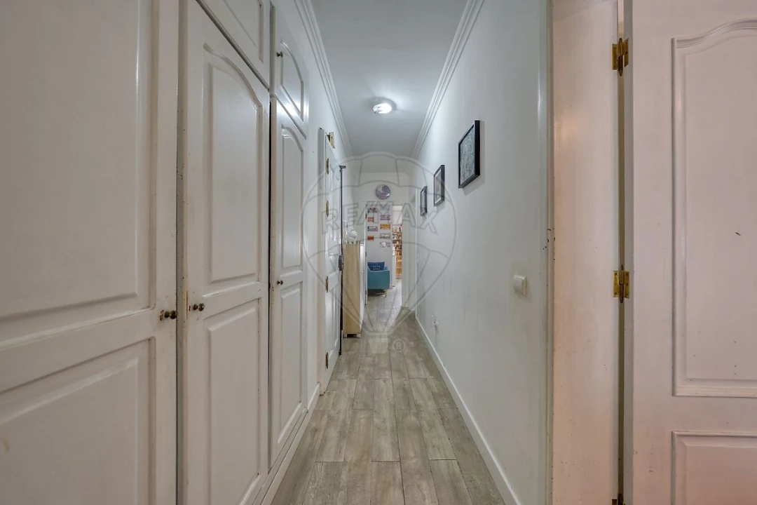 Apartamento T2 para Venda em Almeirim Foto 16