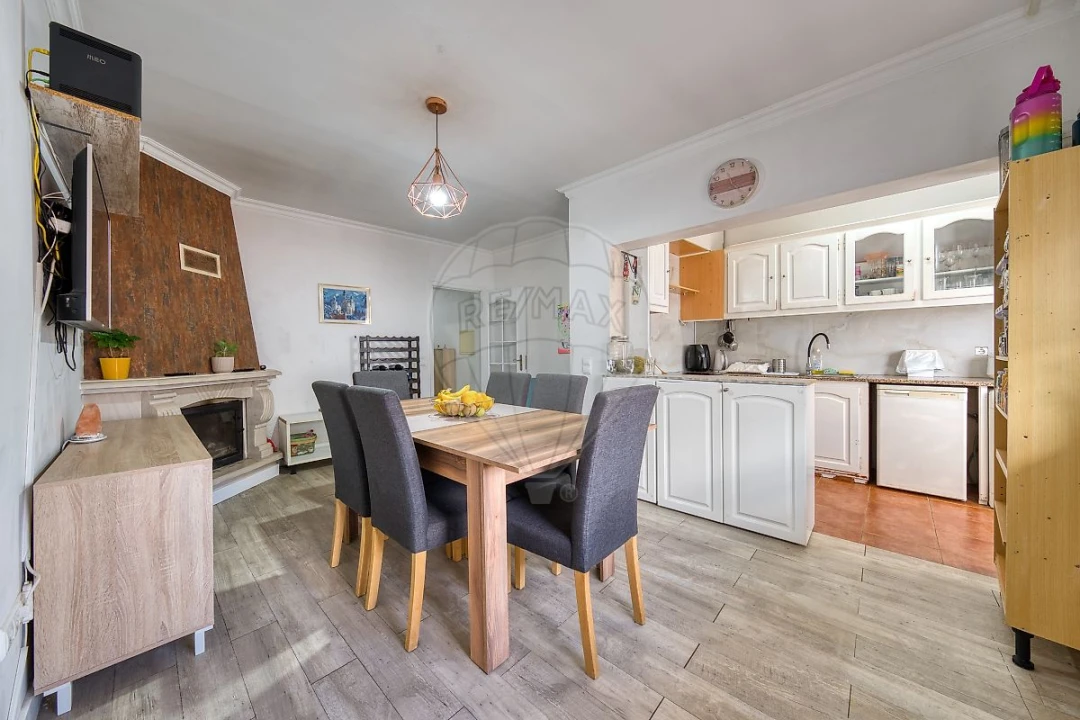 Apartamento T2 para Venda em Almeirim Foto 20