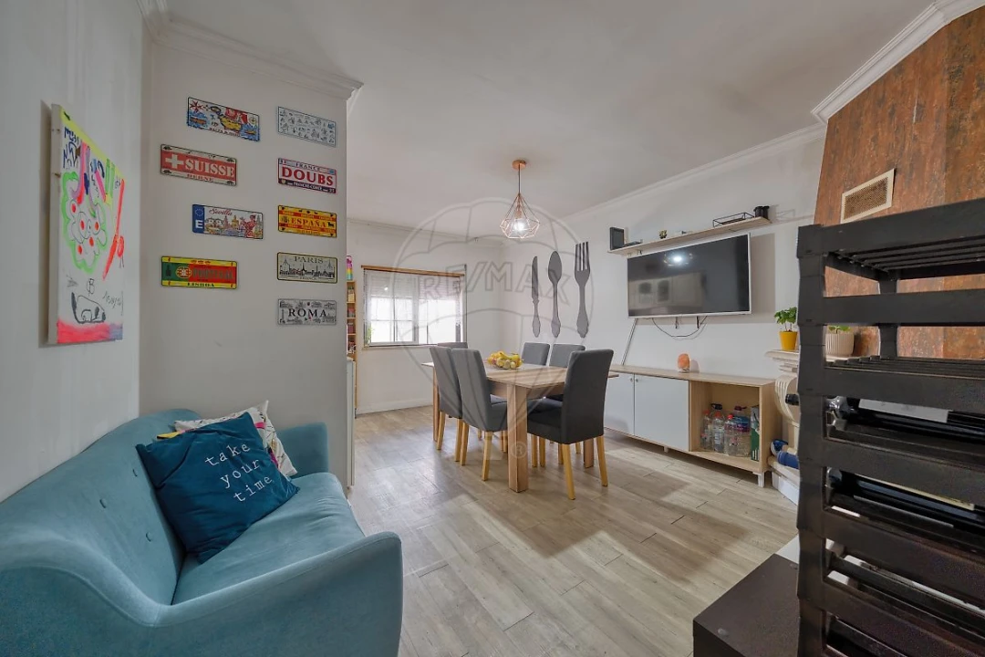 Apartamento T2 para Venda em Almeirim Foto 17