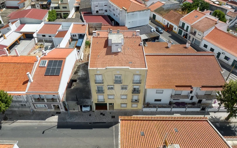 Apartamento T2 para Venda em Almeirim Foto 2