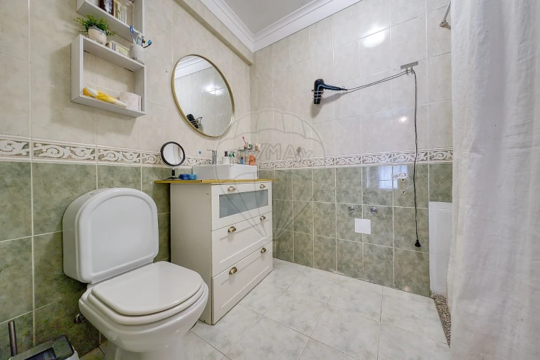 Apartamento T2 para Venda em Almeirim Foto 14