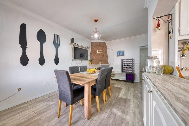 Apartamento T2 para Venda em Almeirim Foto 19