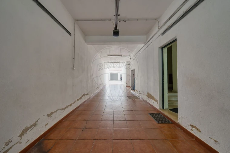 Apartamento T2 para Venda em Almeirim Foto 30