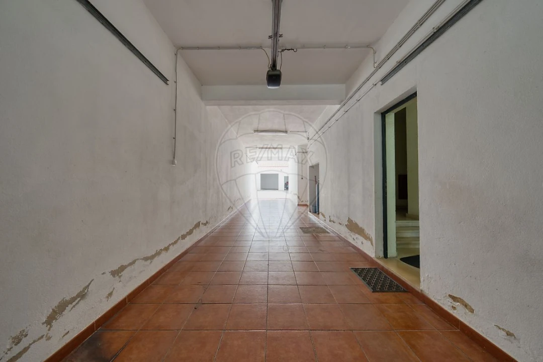 Apartamento T2 para Venda em Almeirim Foto 30