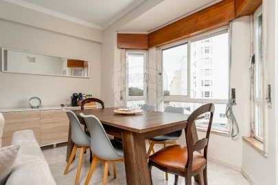 Apartamento T3 para Arrendamento em Rio de Mouro