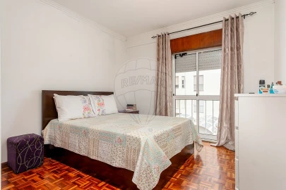 Apartamento T3 para Arrendamento em Rio de Mouro