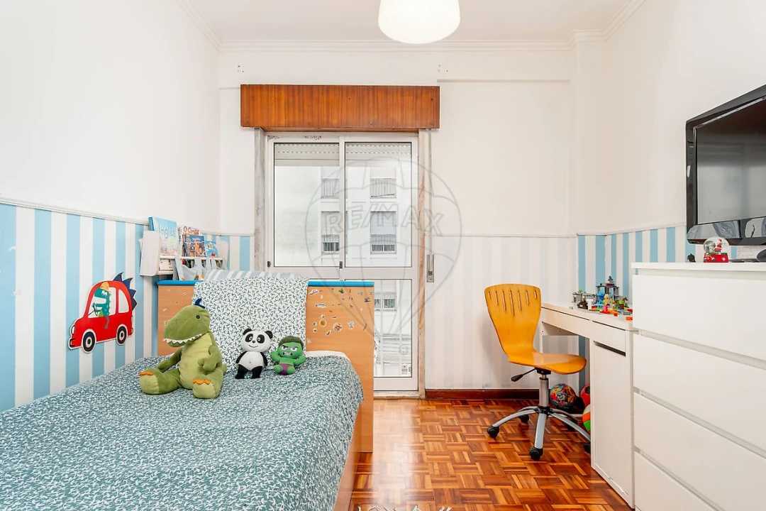 Apartamento T3 para Arrendamento em Rio de Mouro Foto 18