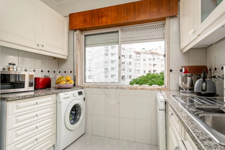 Apartamento T3 para Arrendamento em Rio de Mouro Foto 6