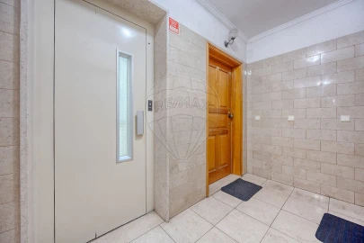 Apartamento T1 para Venda em Oliveira do Douro
