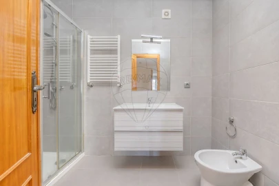 Apartamento T1 para Venda em Oliveira do Douro