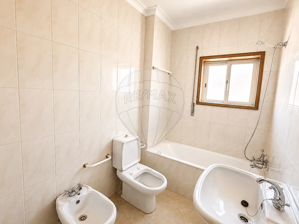 Apartamento T1 para Venda em Mafamude e Vilar do Paraíso Foto 13