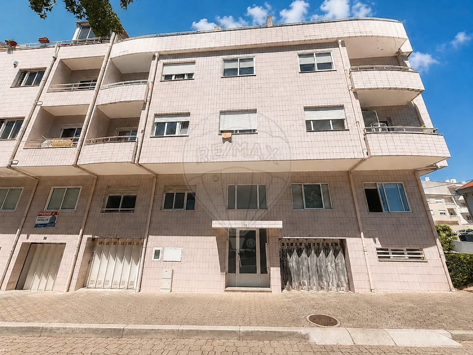 Apartamento T1 para Venda em Mafamude e Vilar do Paraíso Foto 4