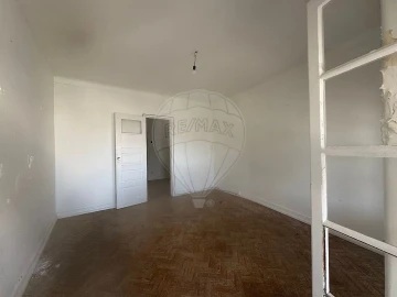 Prédio para Venda em Almada, Cova da Piedade, Pragal e Cacilhas