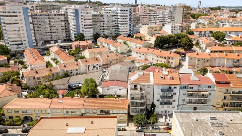 Prédio para Venda em Almada, Cova da Piedade, Pragal e Cacilhas