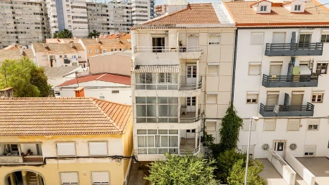 Prédio para Venda em Almada, Cova da Piedade, Pragal e Cacilhas