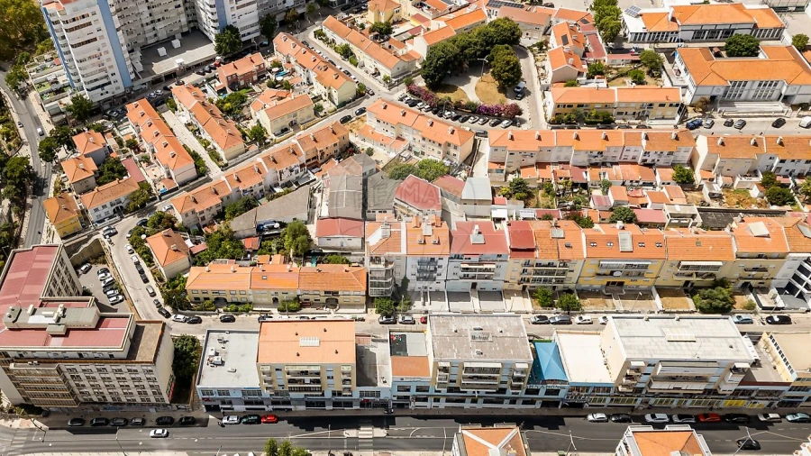 Prédio para Venda em Almada, Cova da Piedade, Pragal e Cacilhas Foto 12