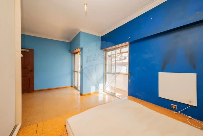 Apartamento T3 para Venda em Ramada e Caneças