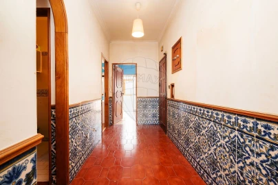 Apartamento T3 para Venda em Ramada e Caneças