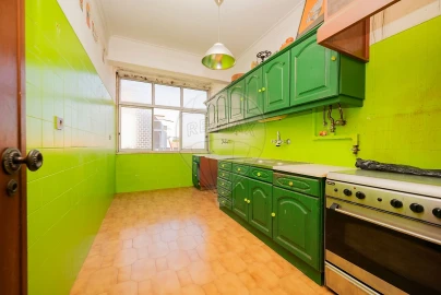 Apartamento T3 para Venda em Ramada e Caneças