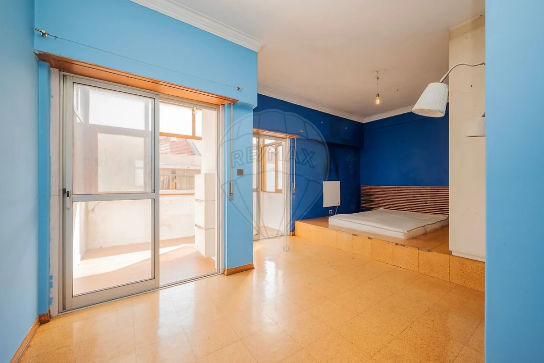 Apartamento T3 para Venda em Ramada e Caneças Foto 4
