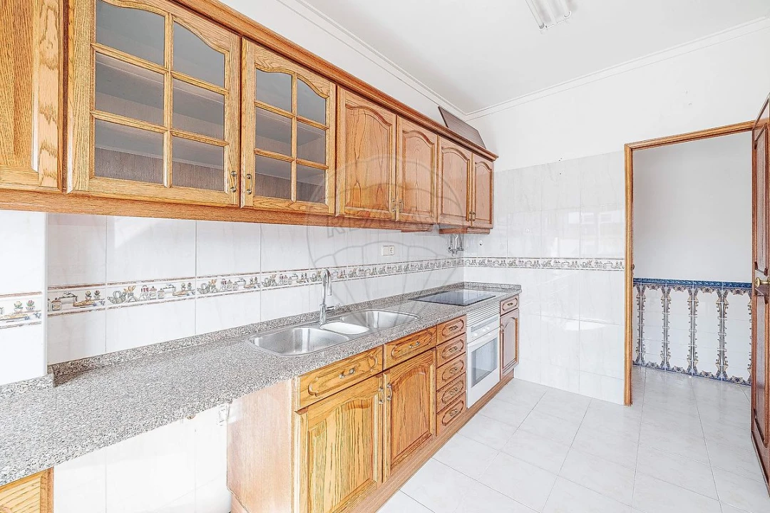 Apartamento T3 para Venda em Póvoa de Santo Adrião e Olival Basto Foto 18