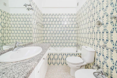 Apartamento T3 para Venda em Póvoa de Santo Adrião e Olival Basto
