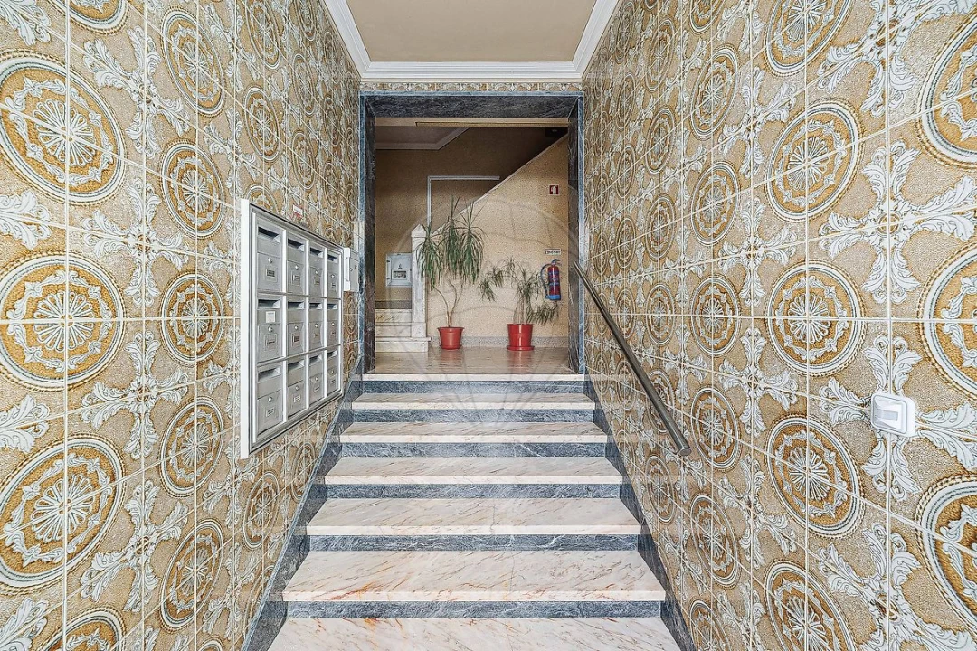 Apartamento T3 para Venda em Póvoa de Santo Adrião e Olival Basto Foto 10