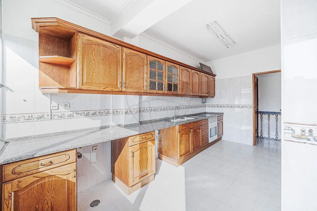 Apartamento T3 para Venda em Póvoa de Santo Adrião e Olival Basto Foto 20