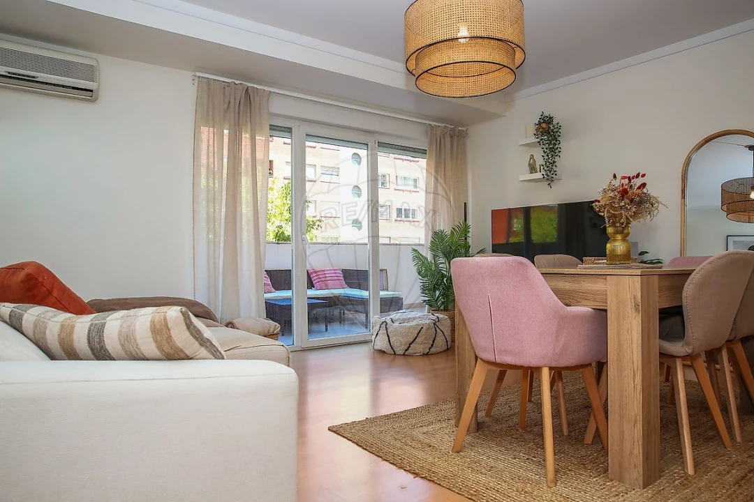 Apartamento T1 para Venda em Lumiar Foto 4