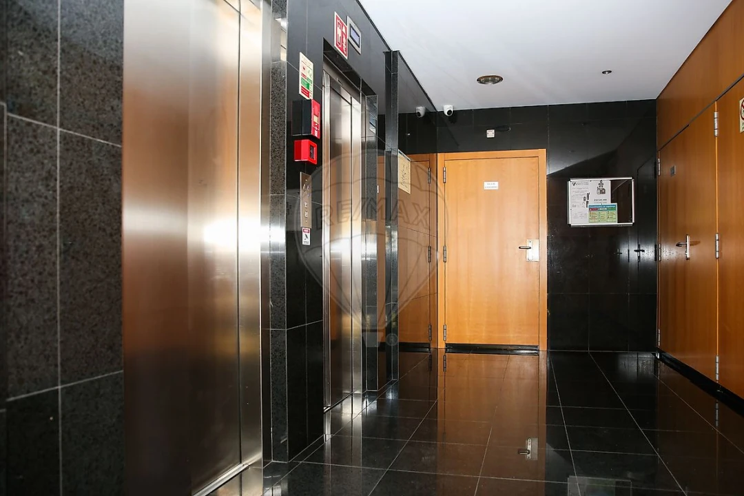 Apartamento T1 para Venda em Lumiar Foto 22