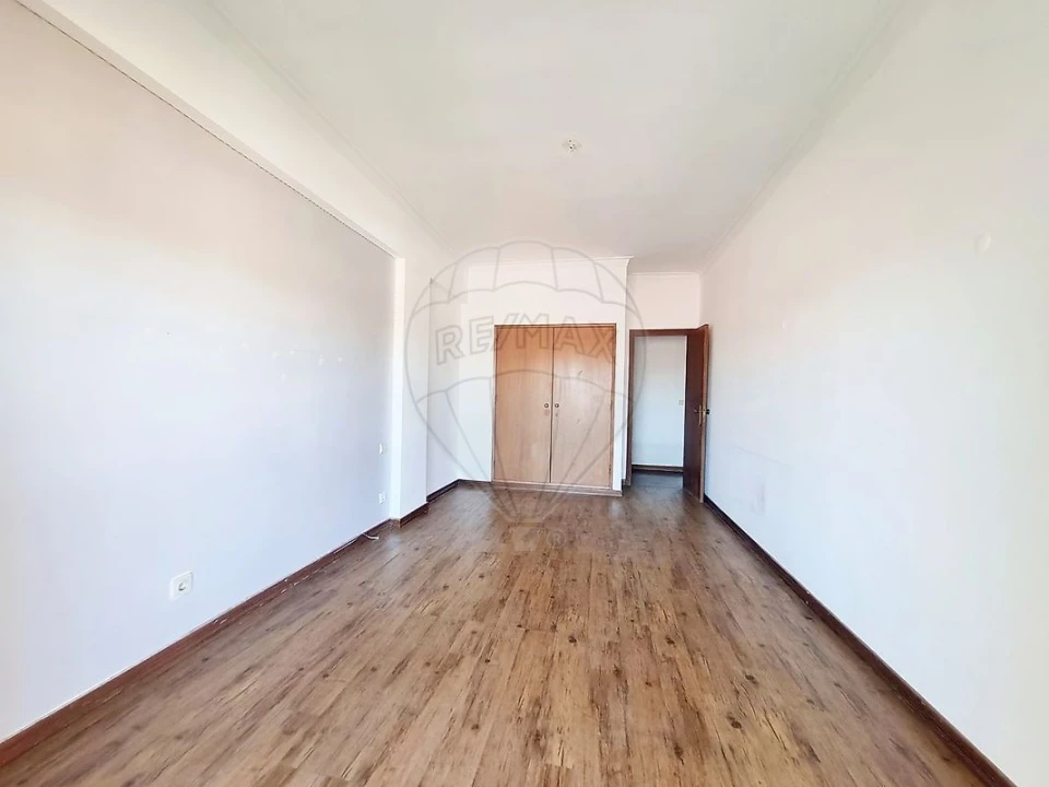 Apartamento T3 para Venda em União das Freguesias de Setúbal Foto 10