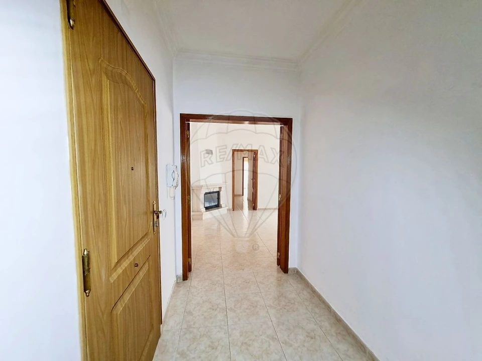 Apartamento T2 para Venda em União das Freguesias de Setúbal Foto 4
