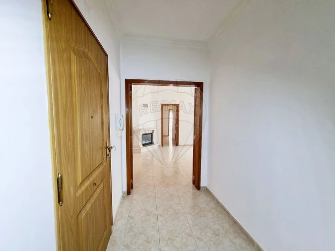 Apartamento T2 para Venda em União das Freguesias de Setúbal Foto 4