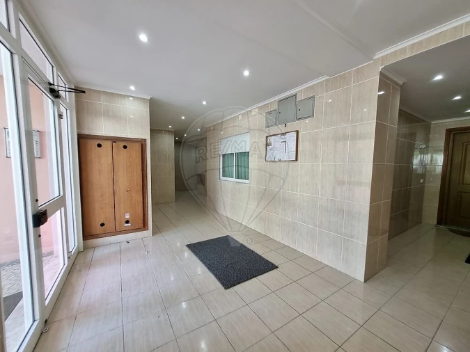 Apartamento T2 para Venda em União das Freguesias de Setúbal Foto 36
