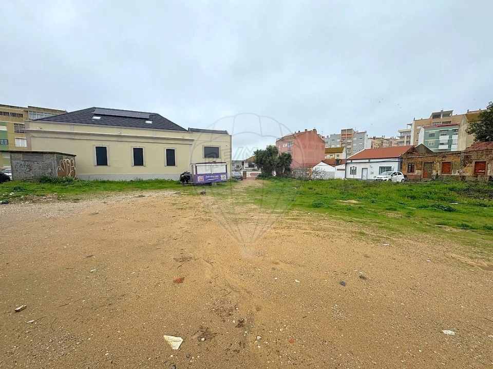 Terreno para Venda em Setubal (São Sebastião) Foto 6