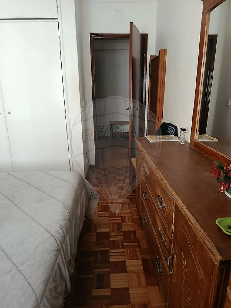 Apartamento T1 para Venda em Buarcos Foto 15