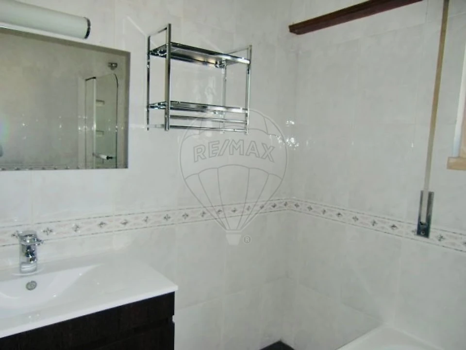 Apartamento T3 para Arrendamento em Águas Livres Foto 19