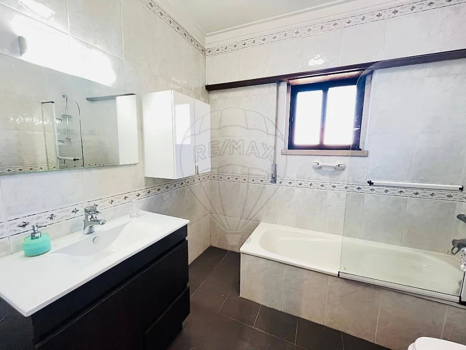 Apartamento T3 para Arrendamento em Alfragide Foto 10