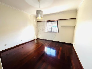 Apartamento T3 para Arrendamento em Alfragide