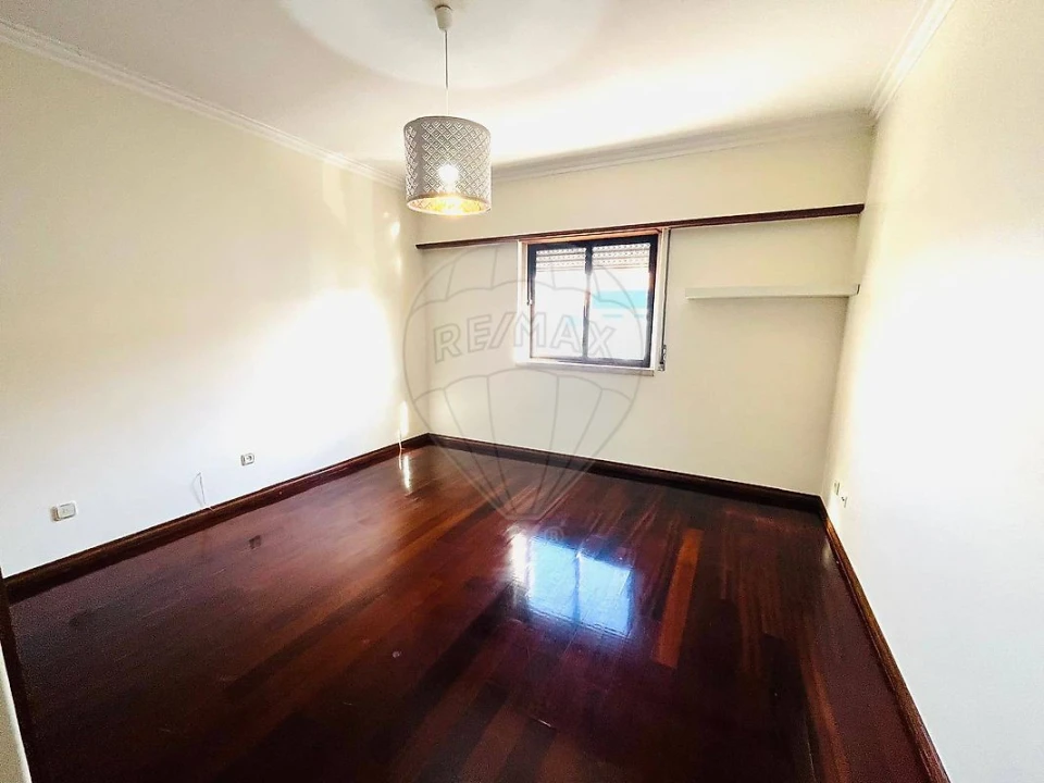 Apartamento T3 para Arrendamento em Alfragide Foto 21
