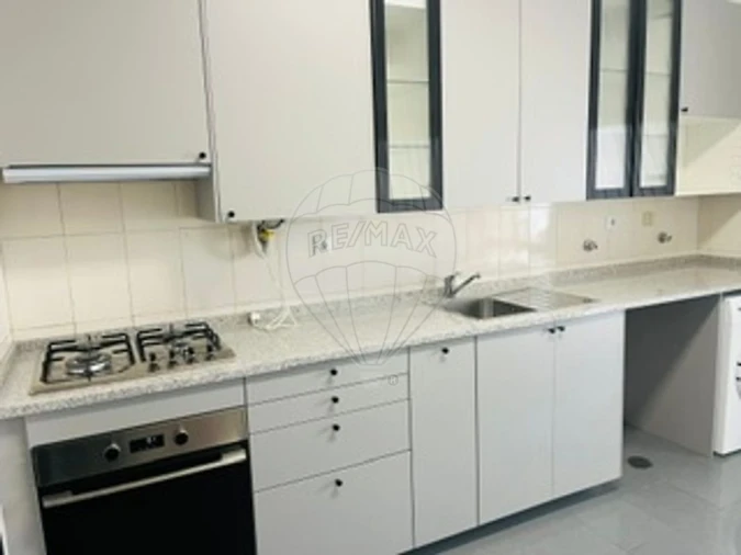 Apartamento T2 para Arrendamento em Alfragide Foto 20