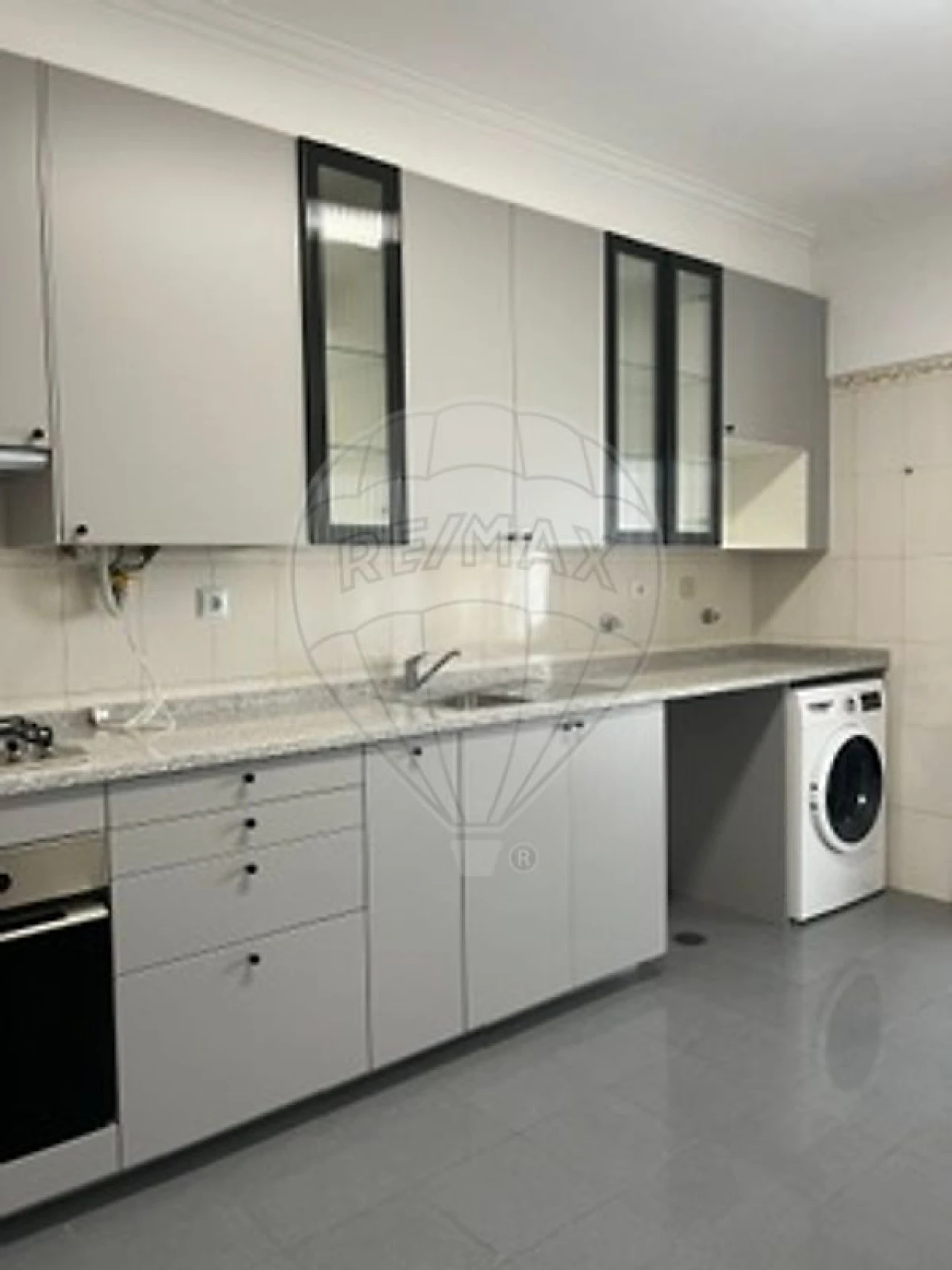 Apartamento T2 para Arrendamento em Alfragide Foto 26