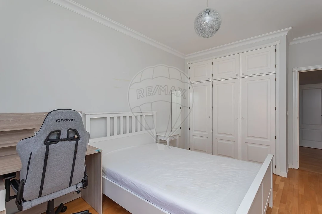 Apartamento T4 para Arrendamento em Santa Maria e São Miguel, São Martinho, São Pedro Penaferrim Foto 25