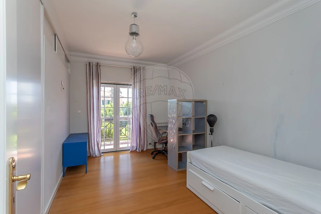 Apartamento T4 para Arrendamento em Santa Maria e São Miguel, São Martinho, São Pedro Penaferrim Foto 28
