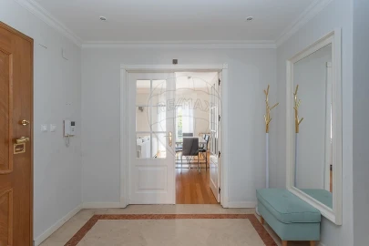 Apartamento T4 para Arrendamento em Santa Maria e São Miguel, São Martinho, São Pedro Penaferrim